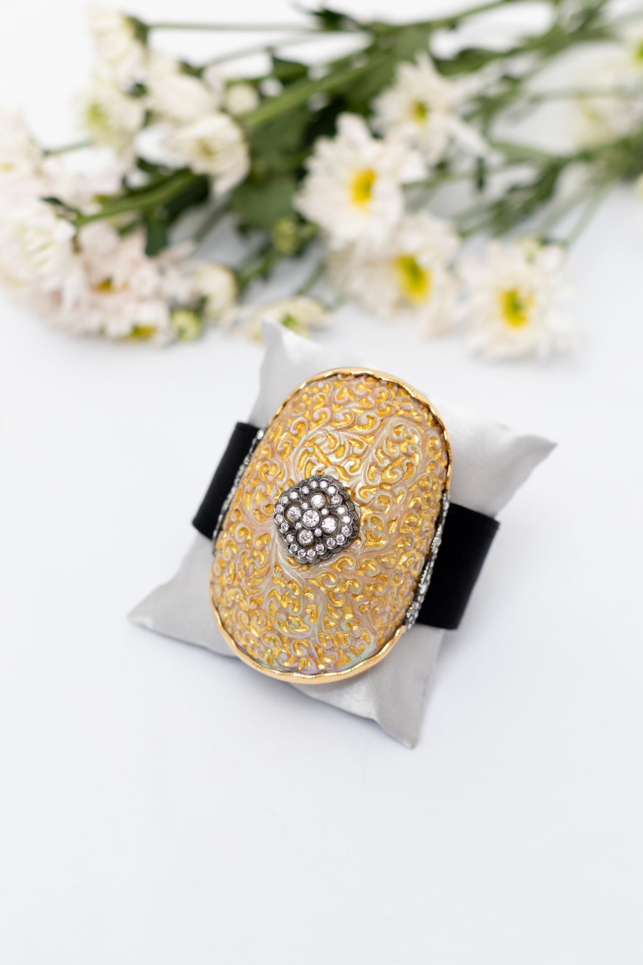 Golden Batulaga Bangle with Diamonds